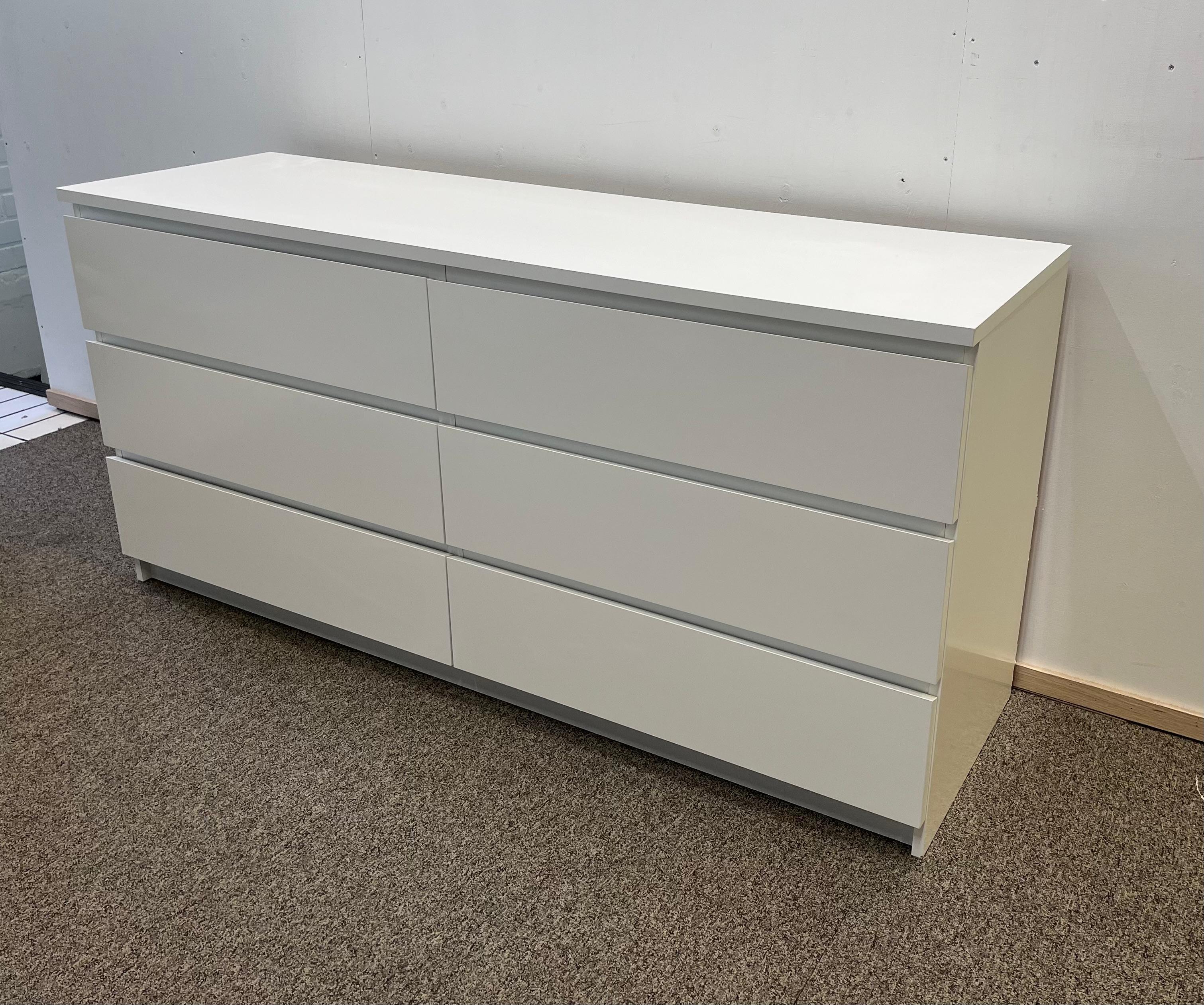 IKEA MALM Lipasto