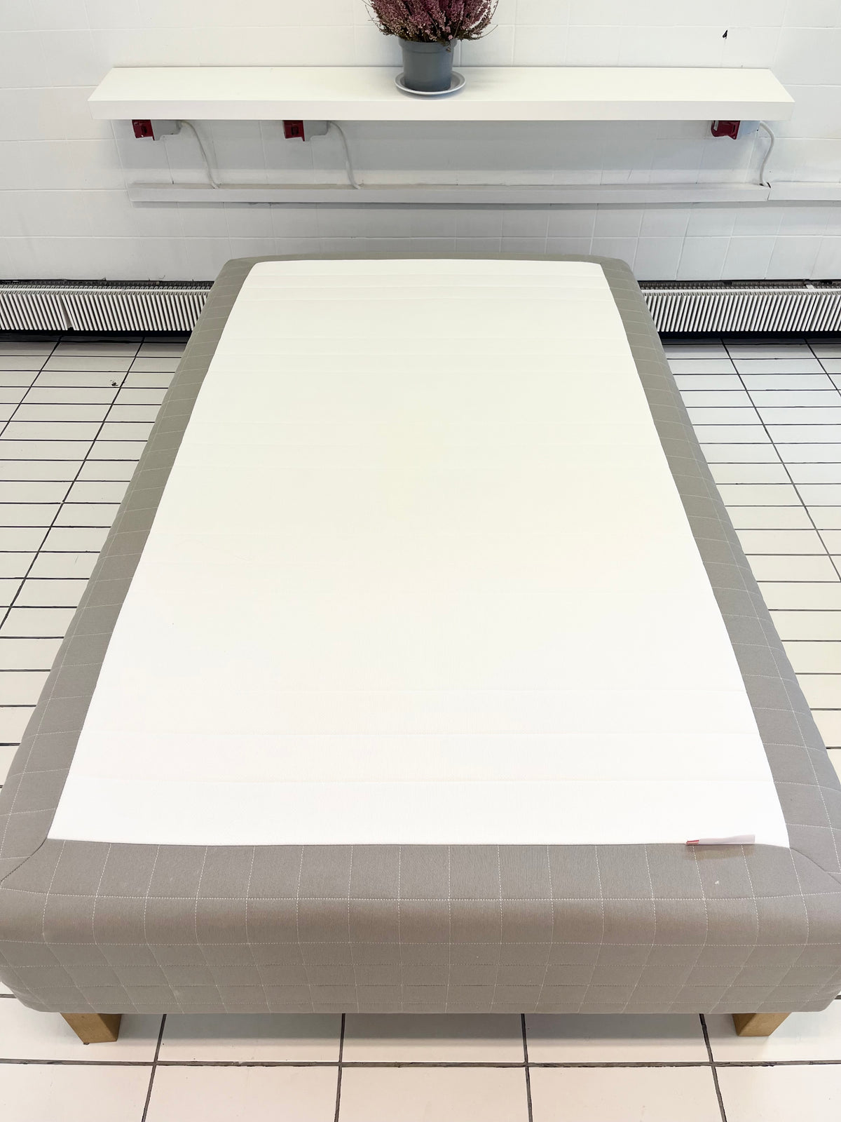 IKEA SKÅRER Runkopatja Sänky & TUSSÖY Pintapatja, 120x200 cm