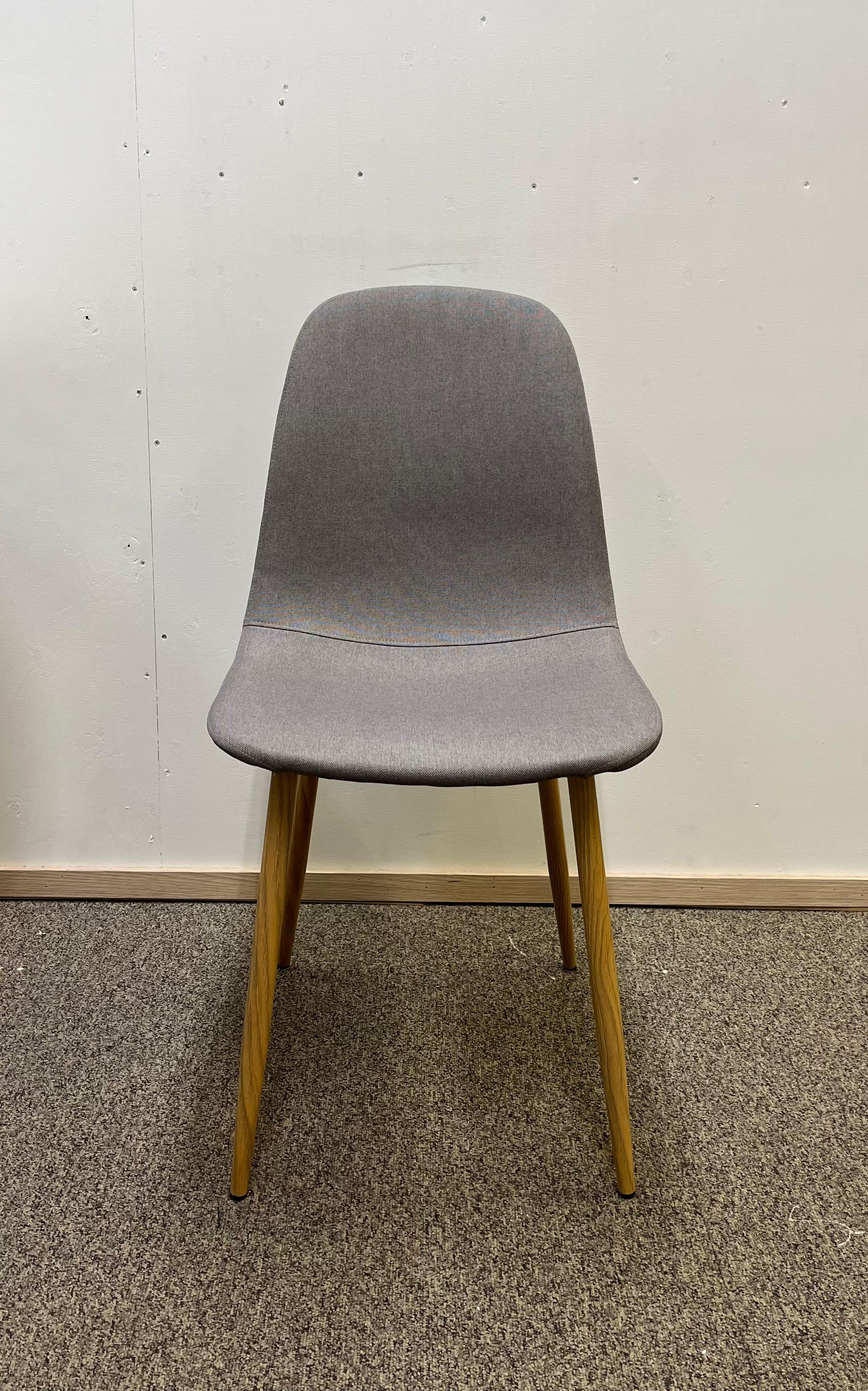 IKEA DOCKSTA Pöytä & JYSK Tuolit
