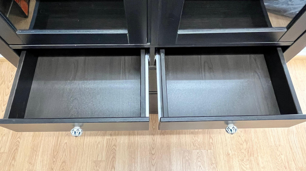 IKEA HEMNES Vitriinikaappi