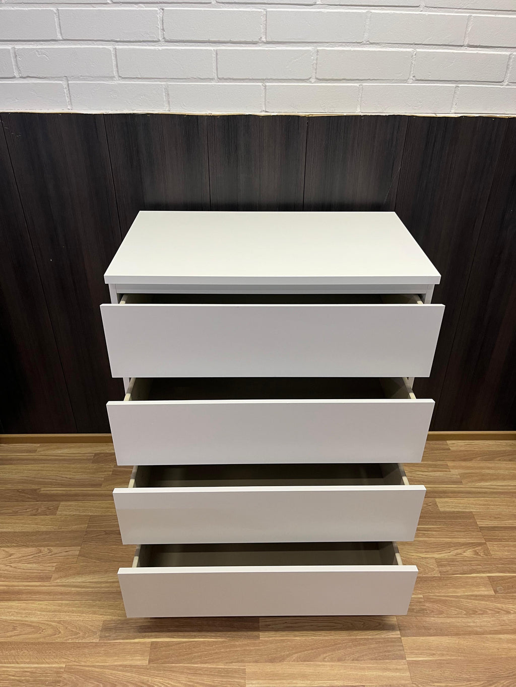IKEA MALM Lipasto, 4 laatikkoa