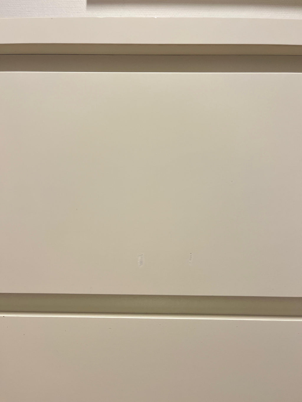 IKEA MALM Lipasto