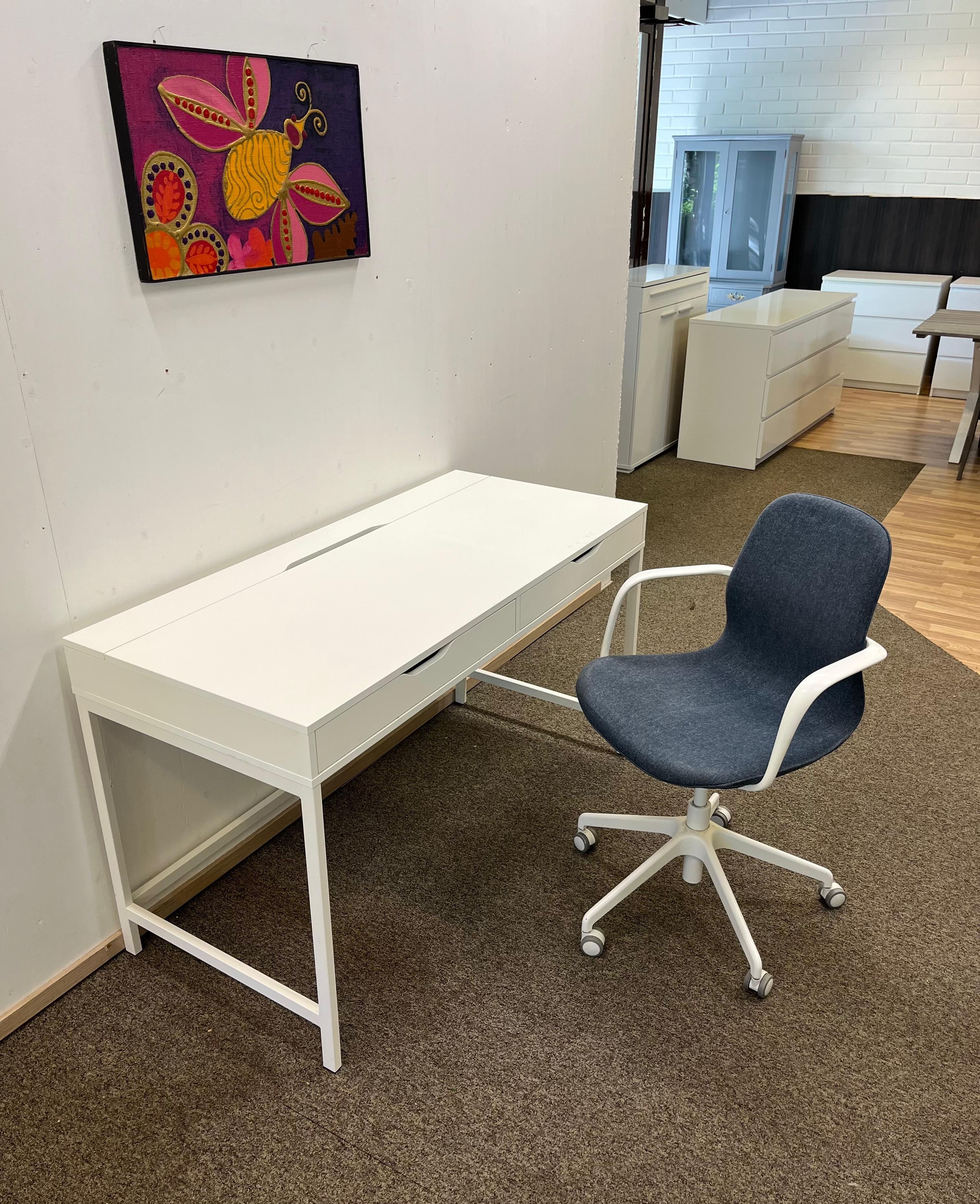 IKEA LÅNGFJÄLL Kokoustuoli käsinojilla