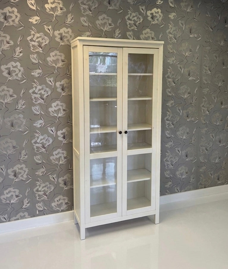 IKEA HEMNES Vitriinikaappi
