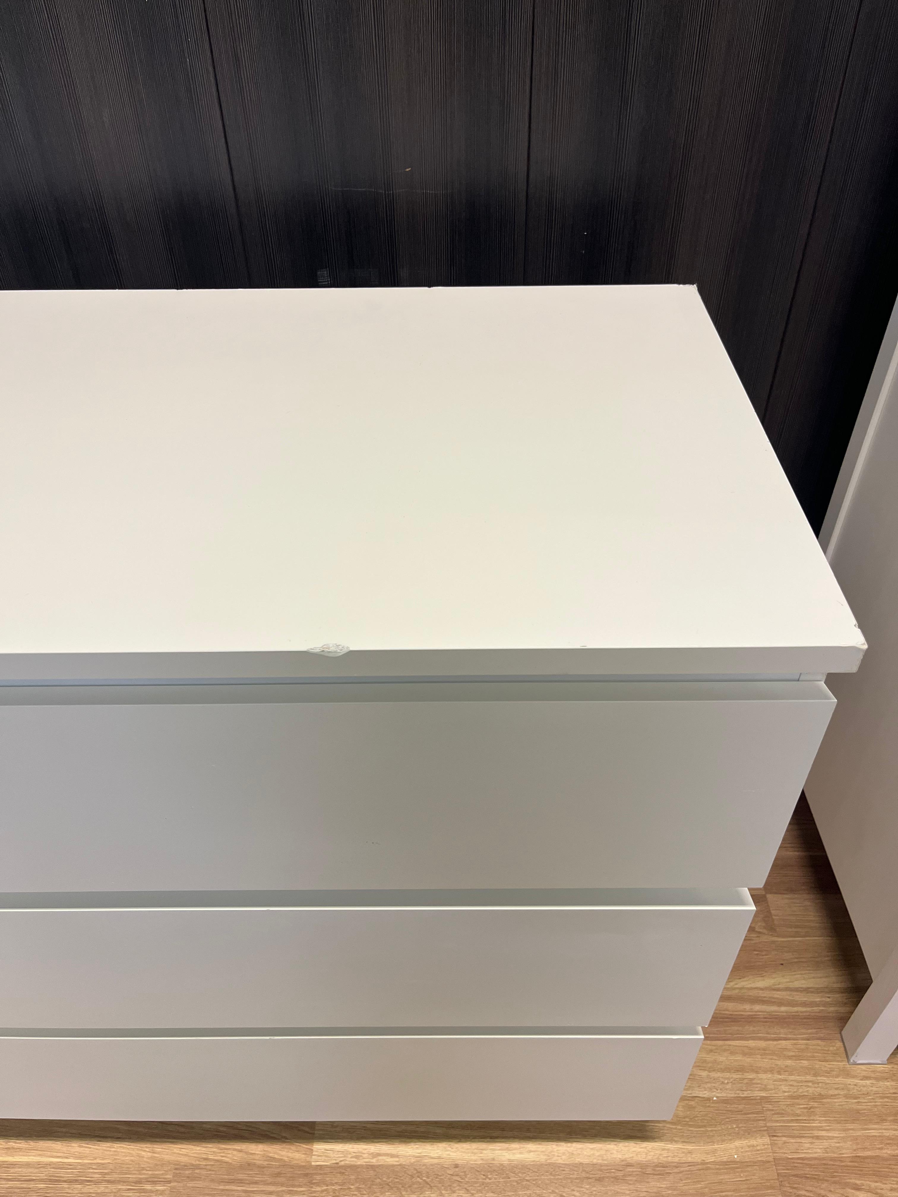 IKEA MALM Lipasto