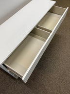 IKEA MALM Lipasto Lasileveyllä
