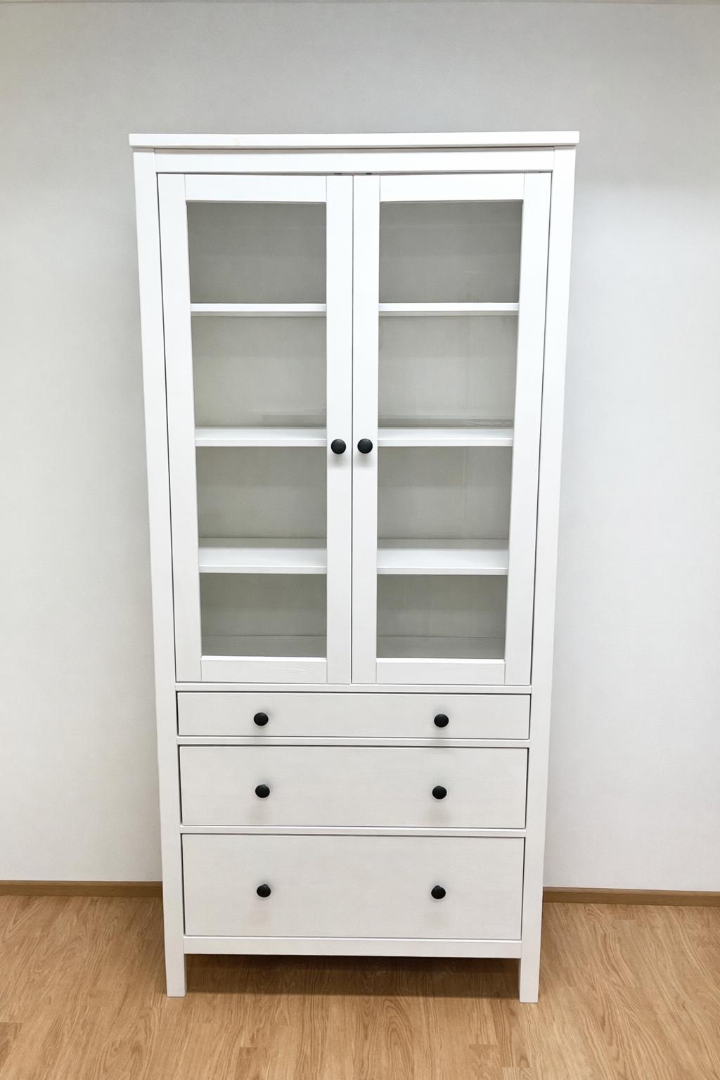 IKEA HEMNES Vitriinikaappi