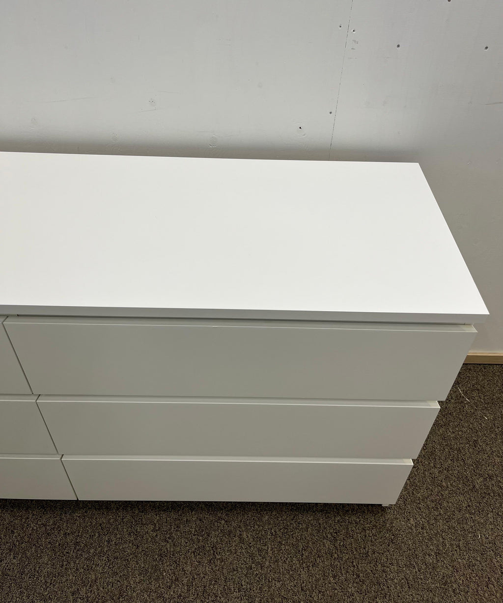 IKEA MALM Lipasto
