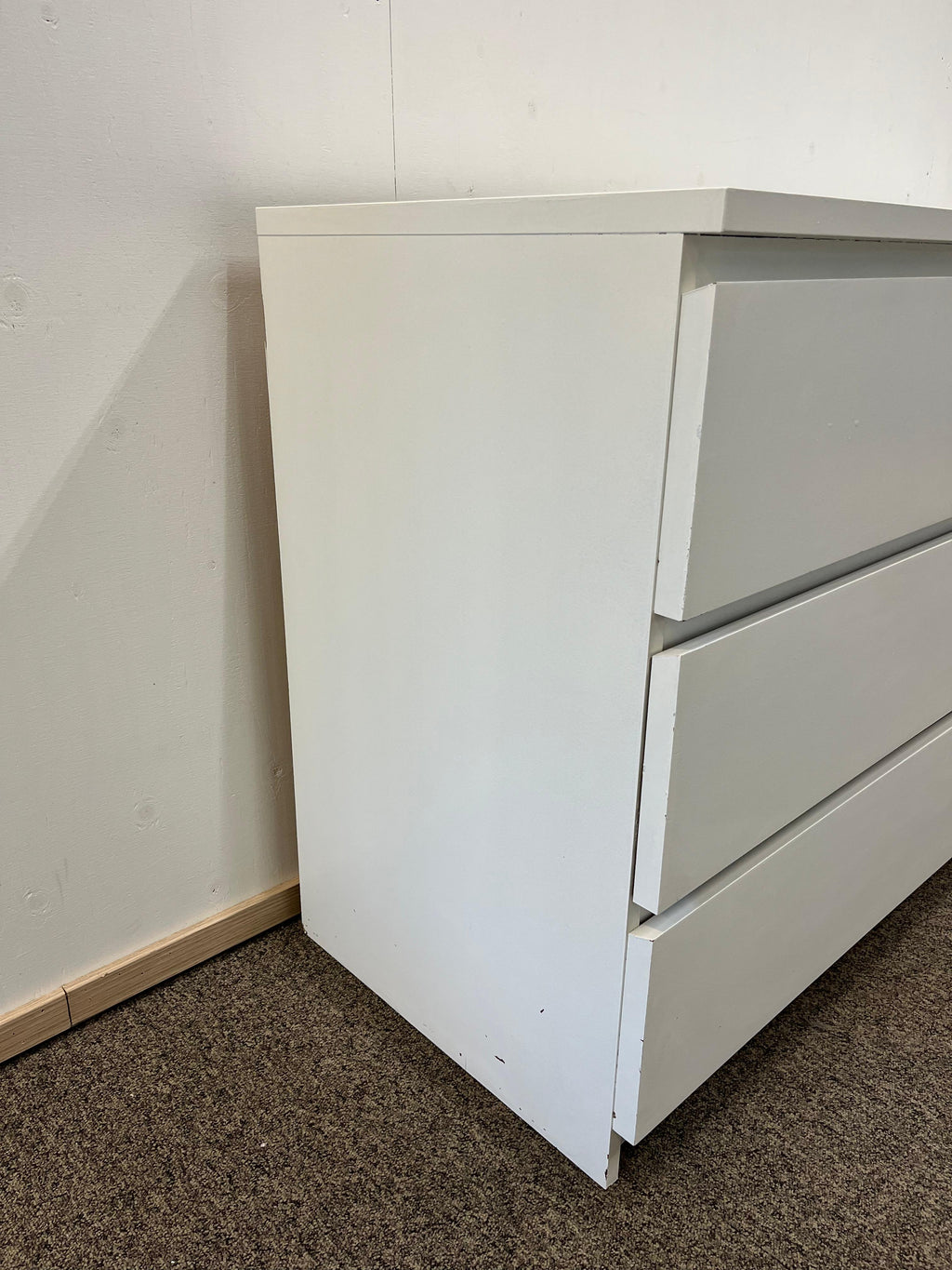 IKEA MALM Lipasto