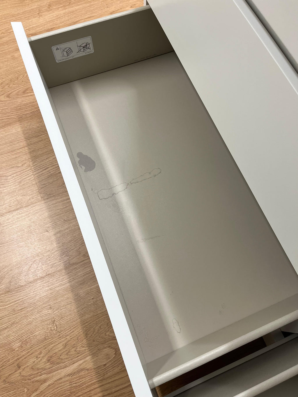 IKEA MALM Lipasto