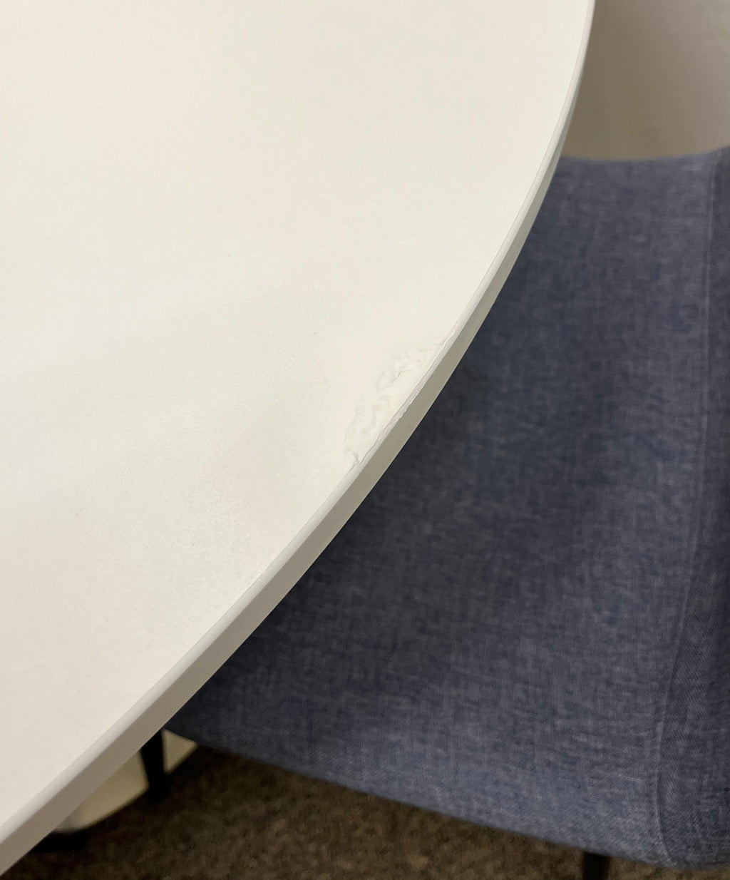 IKEA DOCKSTA Pöytä & JYSK Tuolit