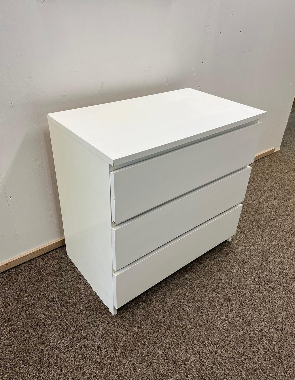 IKEA MALM Lipasto
