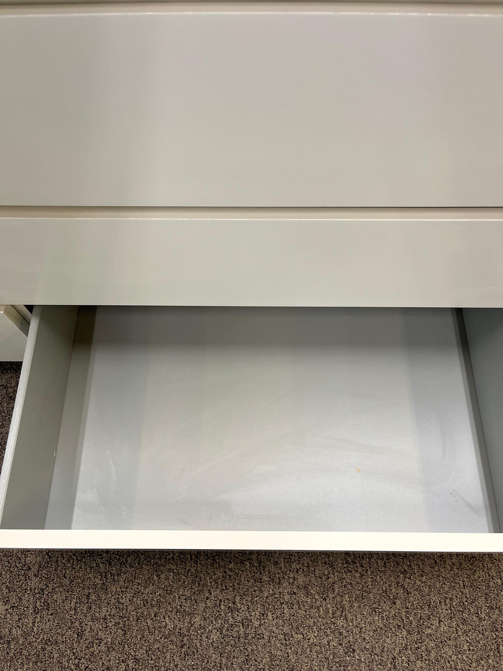 IKEA MALM Lipasto