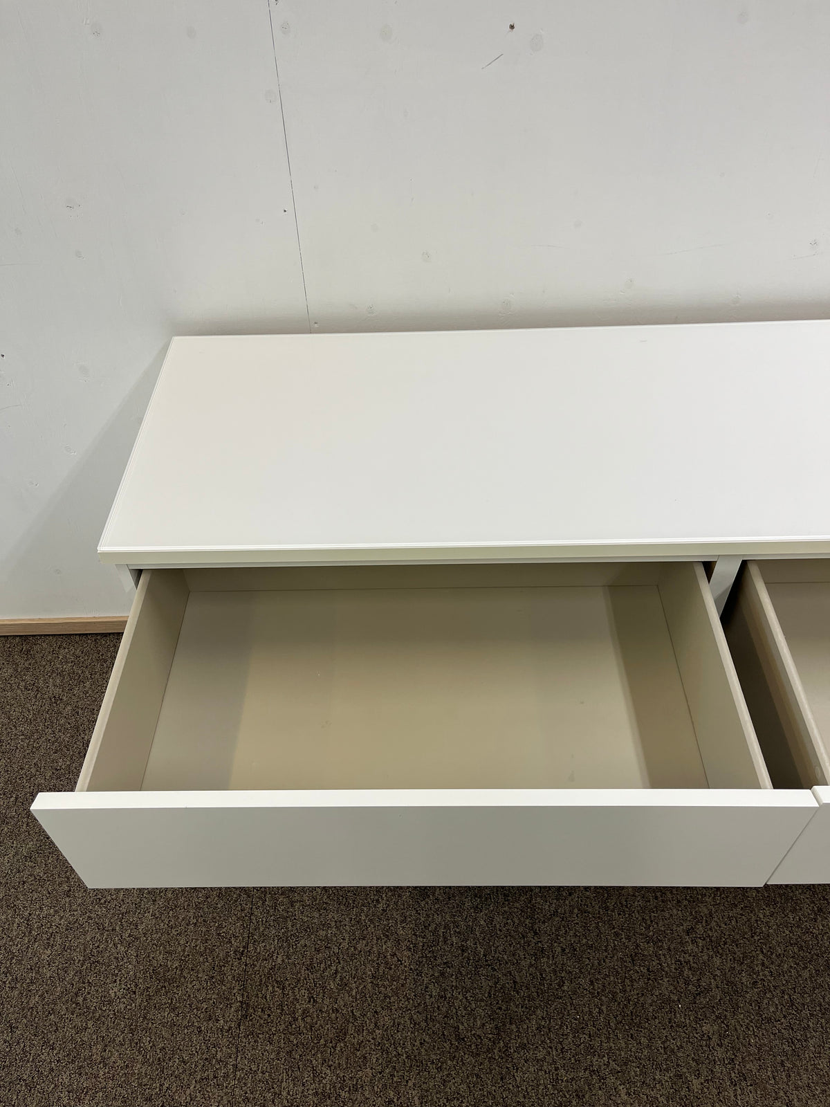 IKEA MALM Lipasto Lasilevyllä, 6 laatikkoa