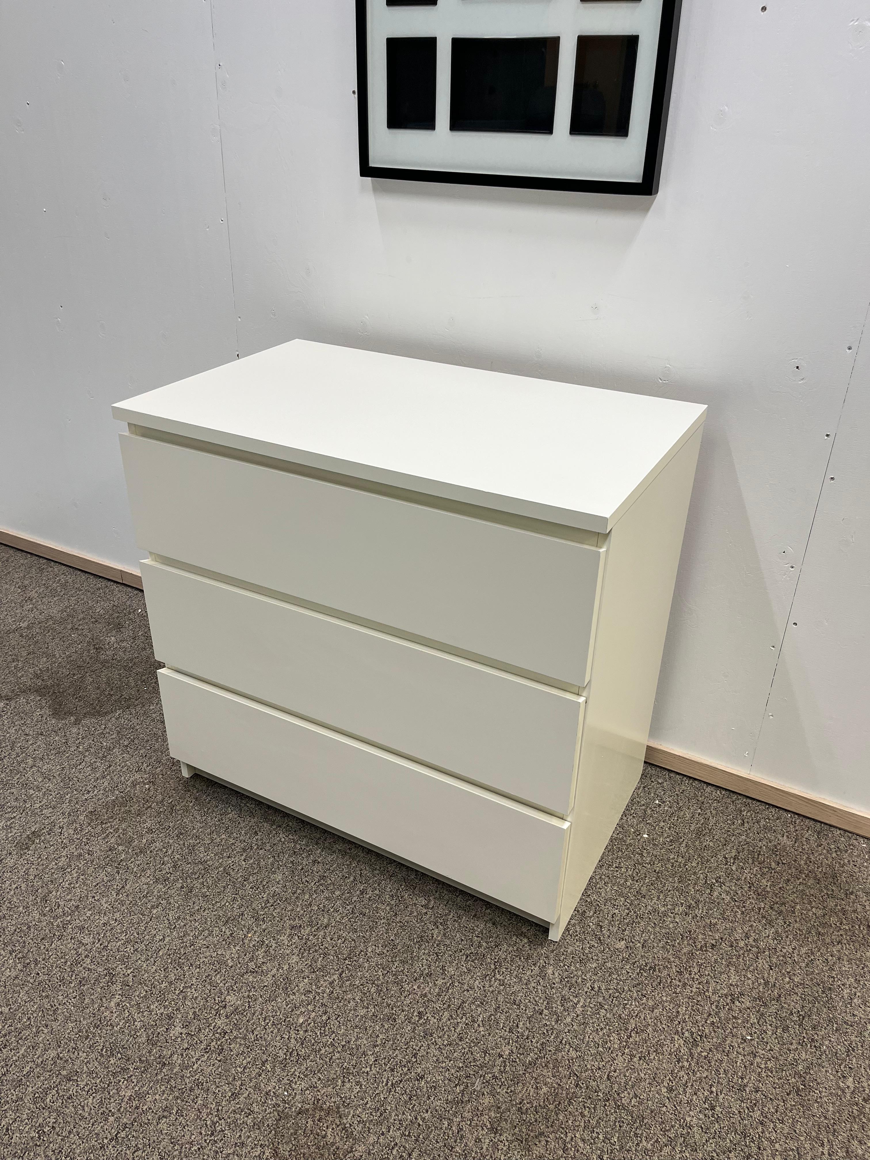 IKEA MALM Lipasto, 3 laatikkoa