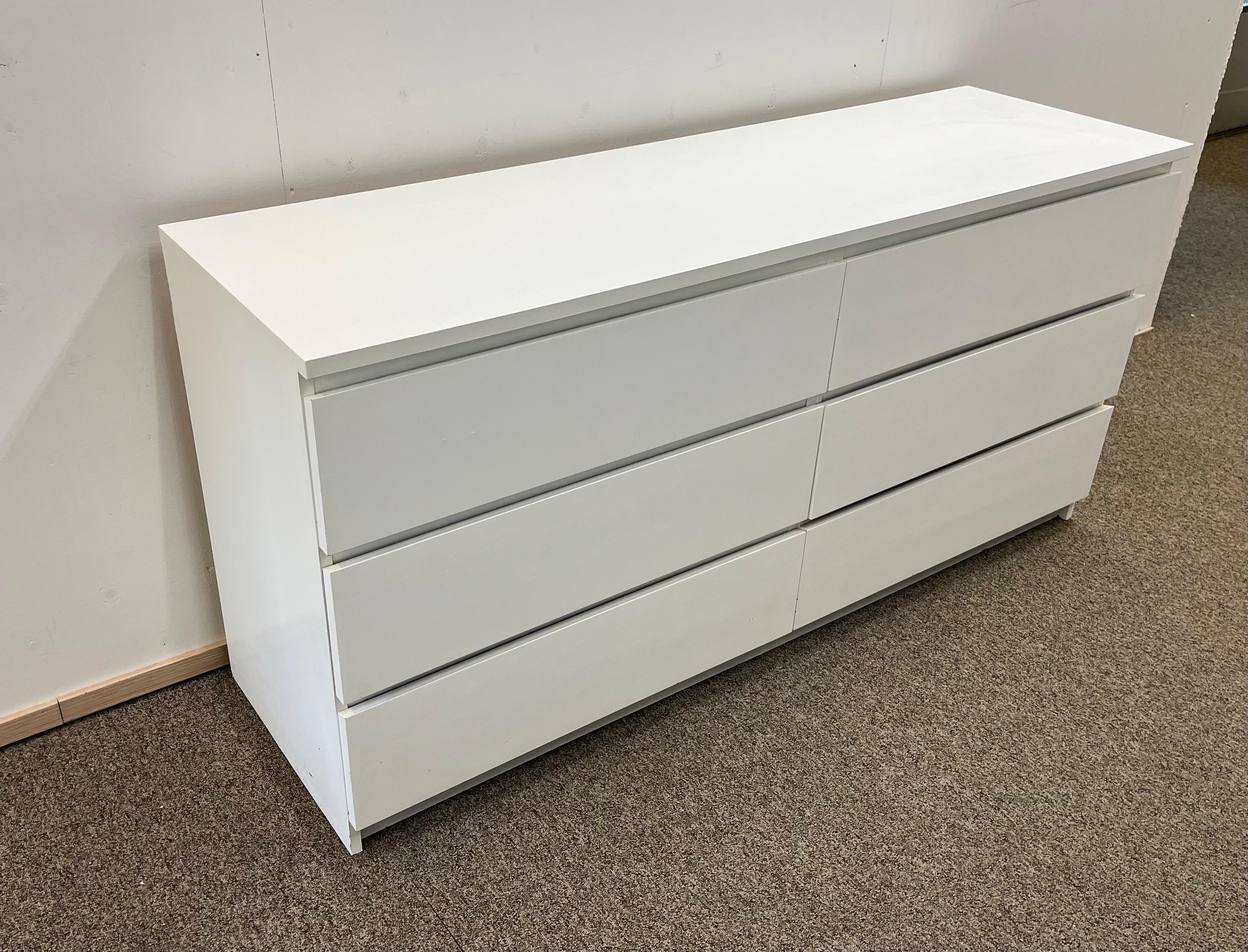 IKEA MALM Lipasto