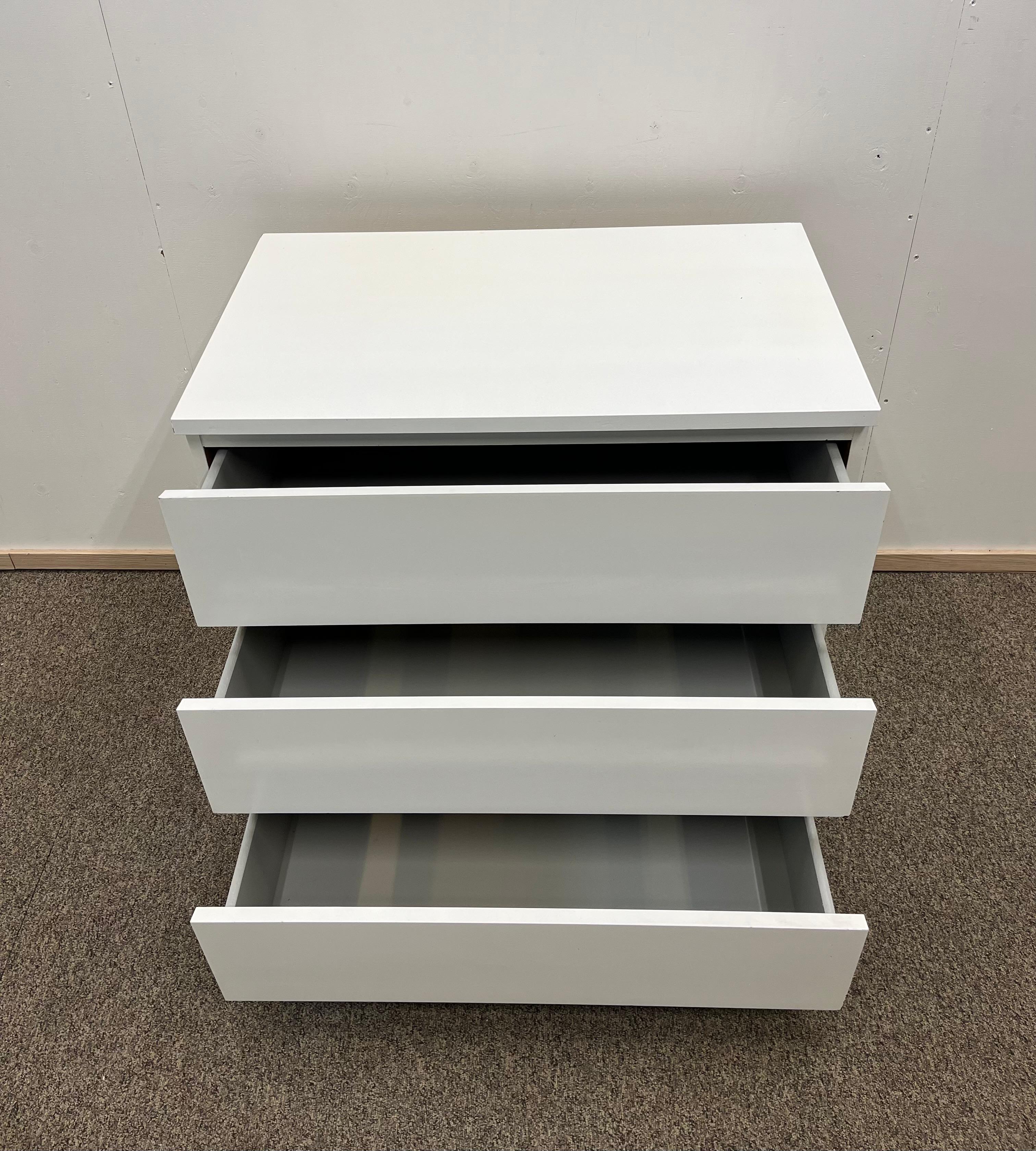 IKEA MALM Lipasto