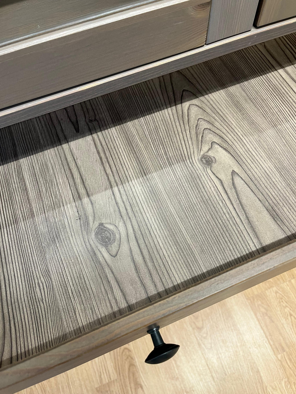 IKEA HEMNES Vitriinikaappi