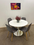 IKEA DOCKSTA Pöytä & JYSK Tuolit