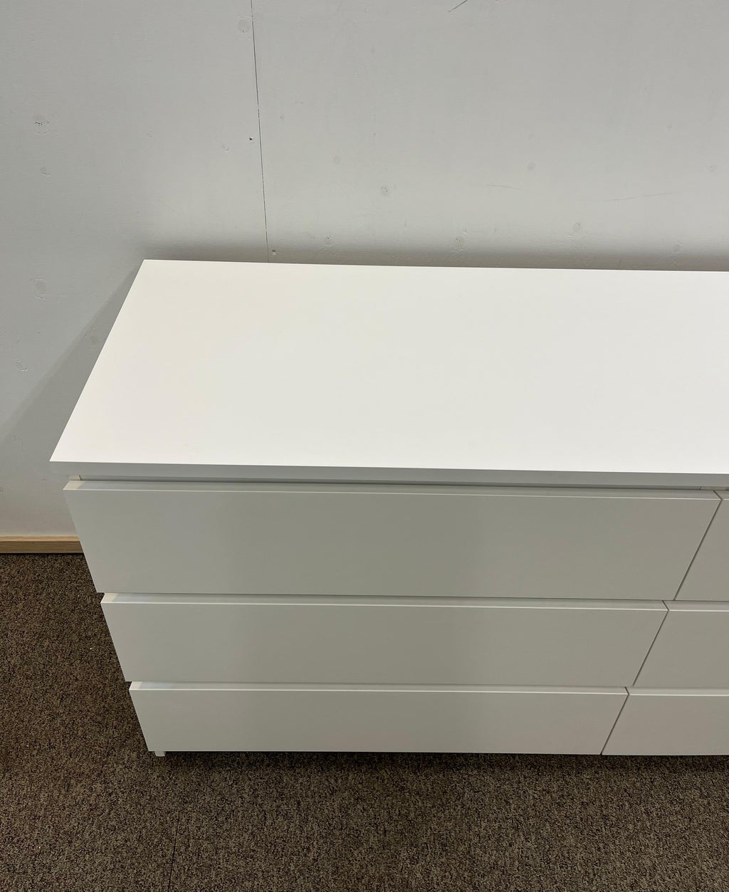 IKEA MALM Lipasto