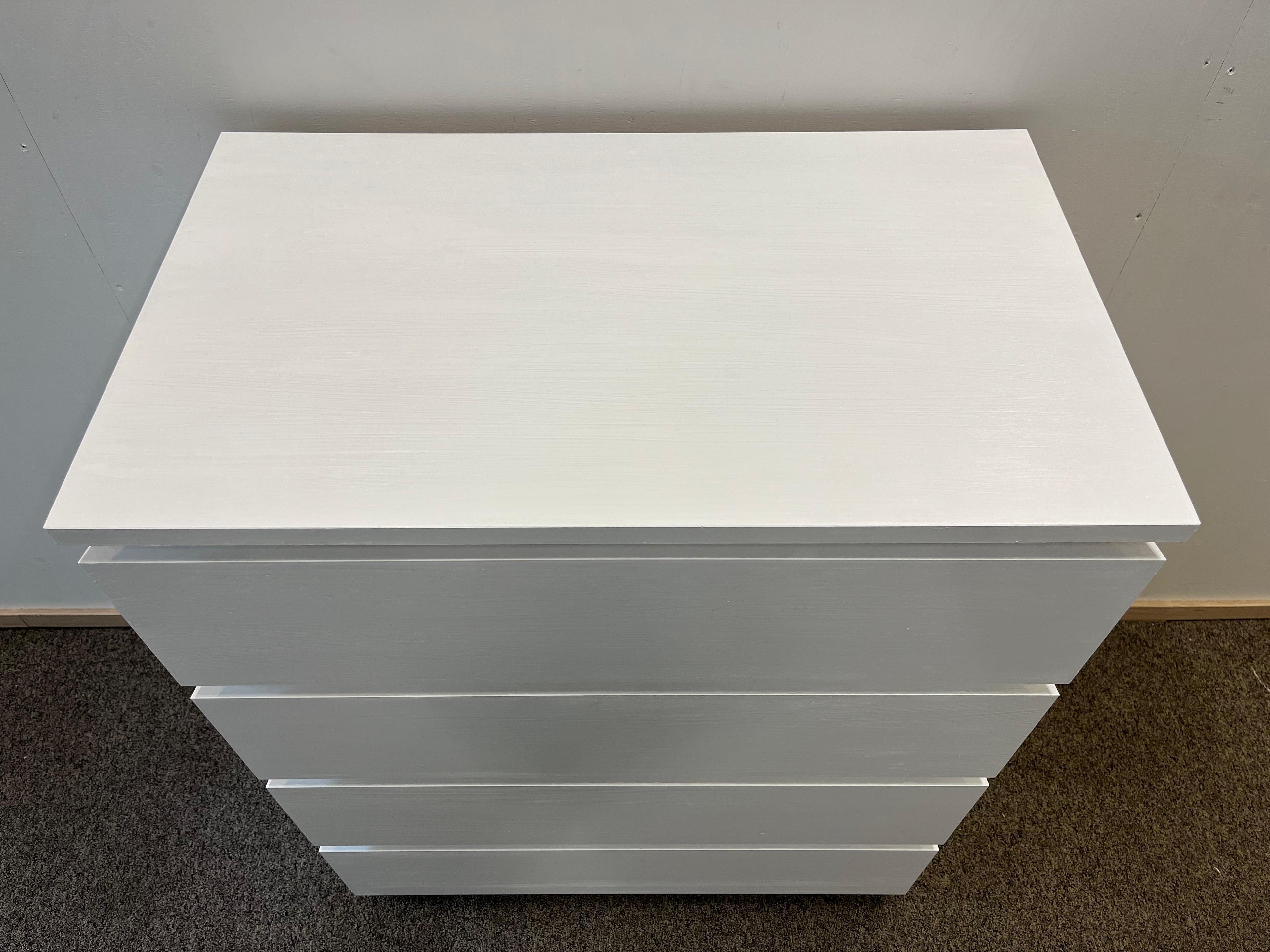 IKEA MALM Lipasto, 4 laatikkoa
