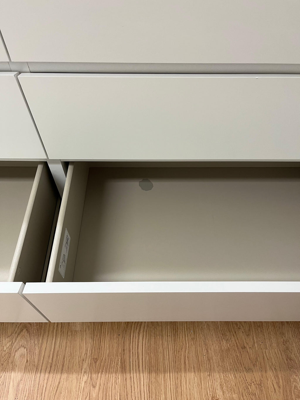 IKEA MALM Lipasto