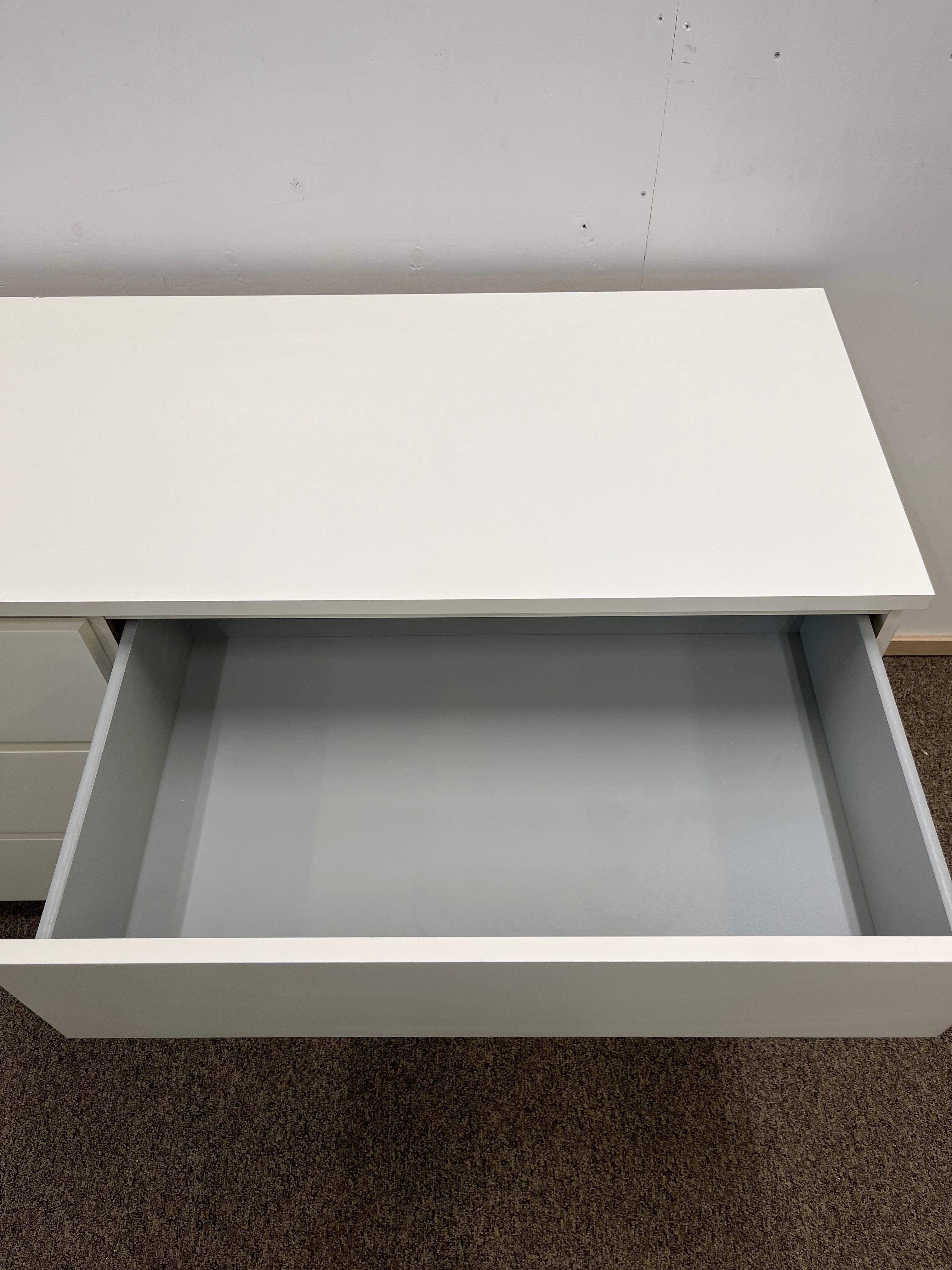 IKEA MALM Lipasto