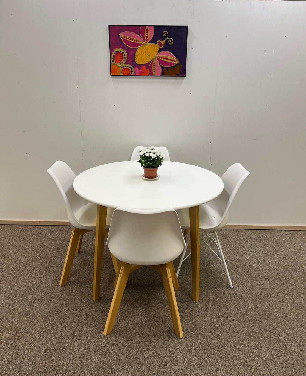 JYSK JEGIND Ruokapöytä & JYSK Tuolit