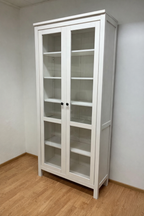 IKEA HEMNES Vitriinikaappi / Astiakaappi