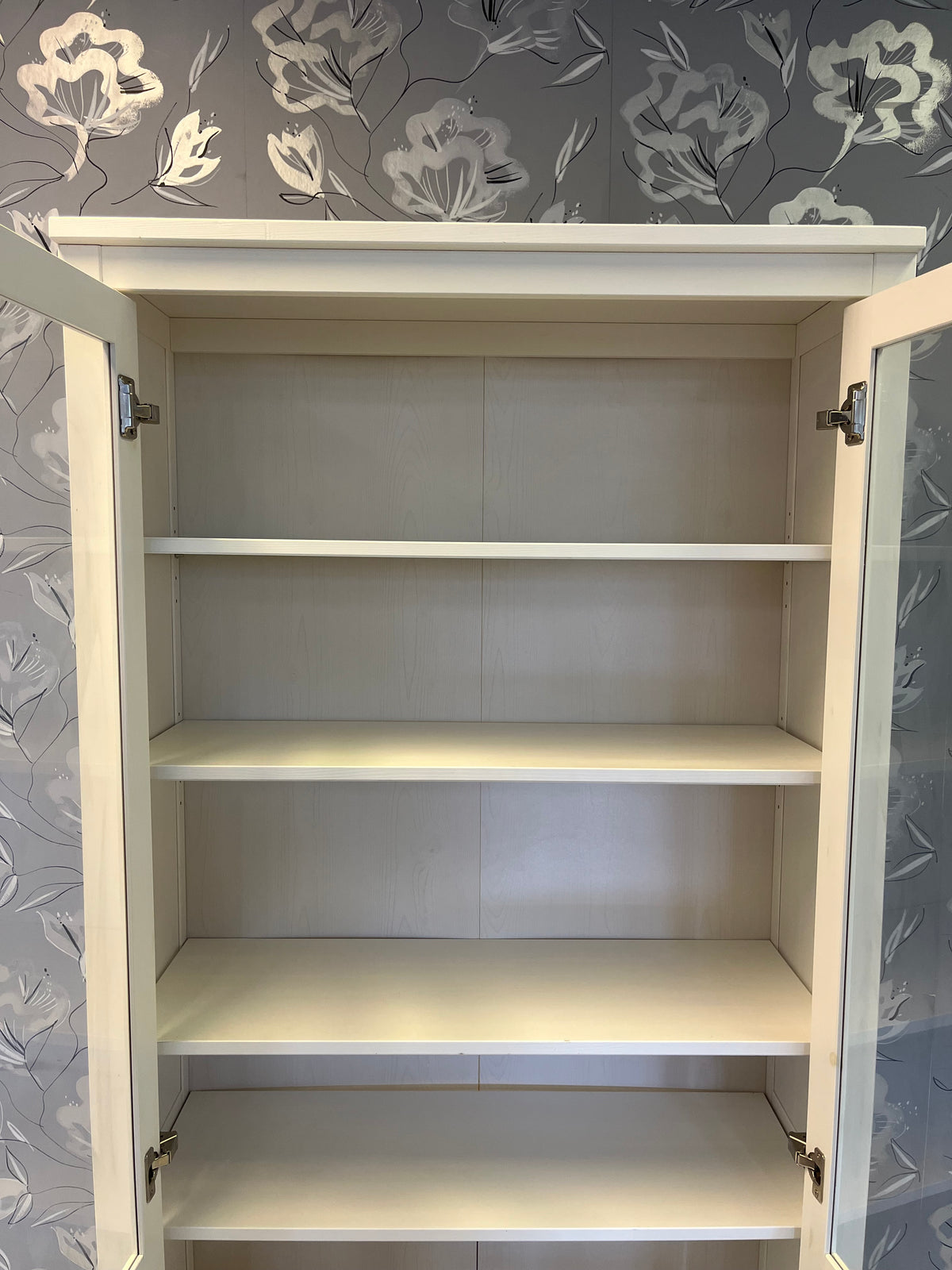 IKEA HEMNES Vitriinikaappi