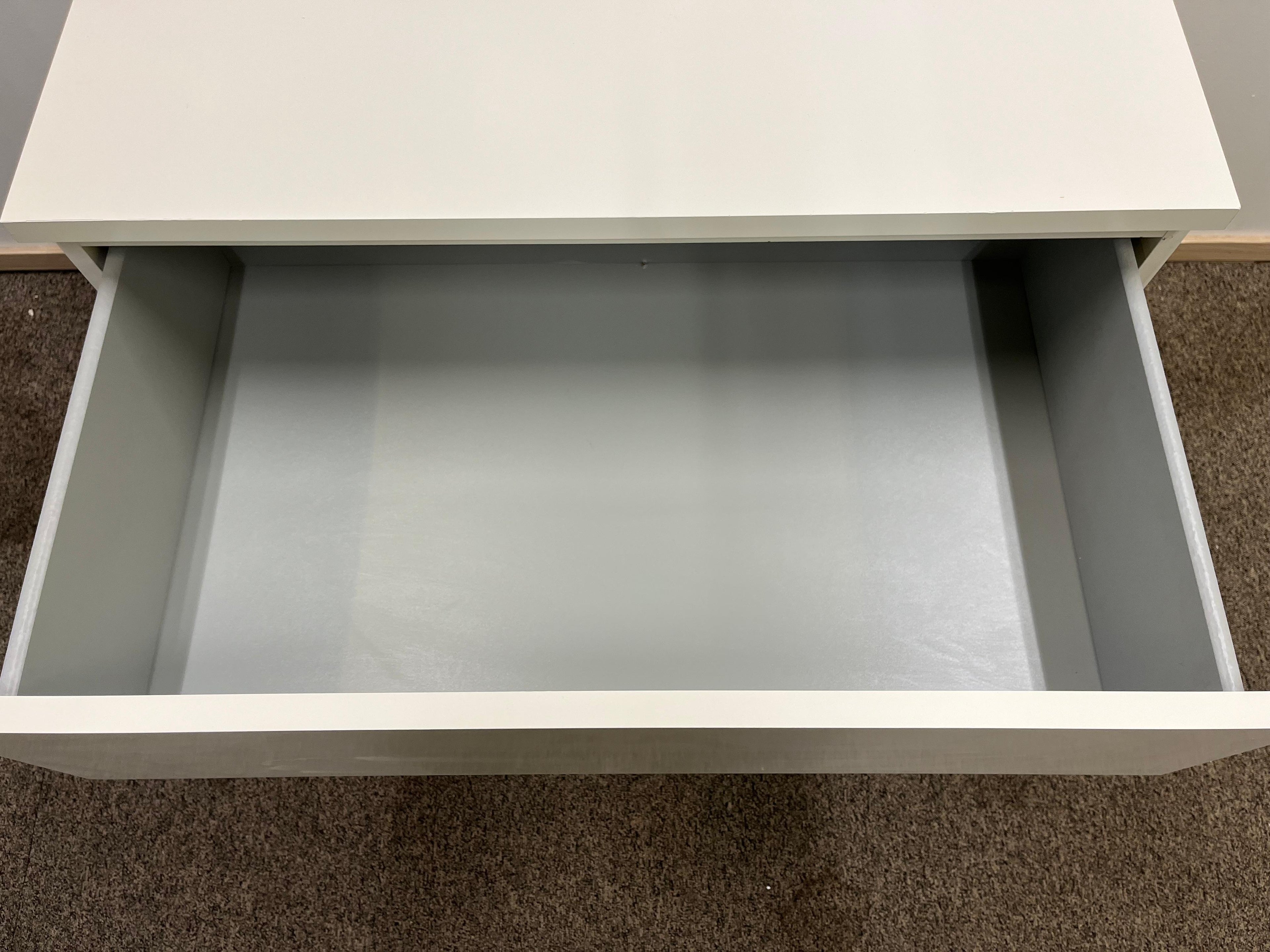 IKEA MALM Lipasto, 3 laatikkoa