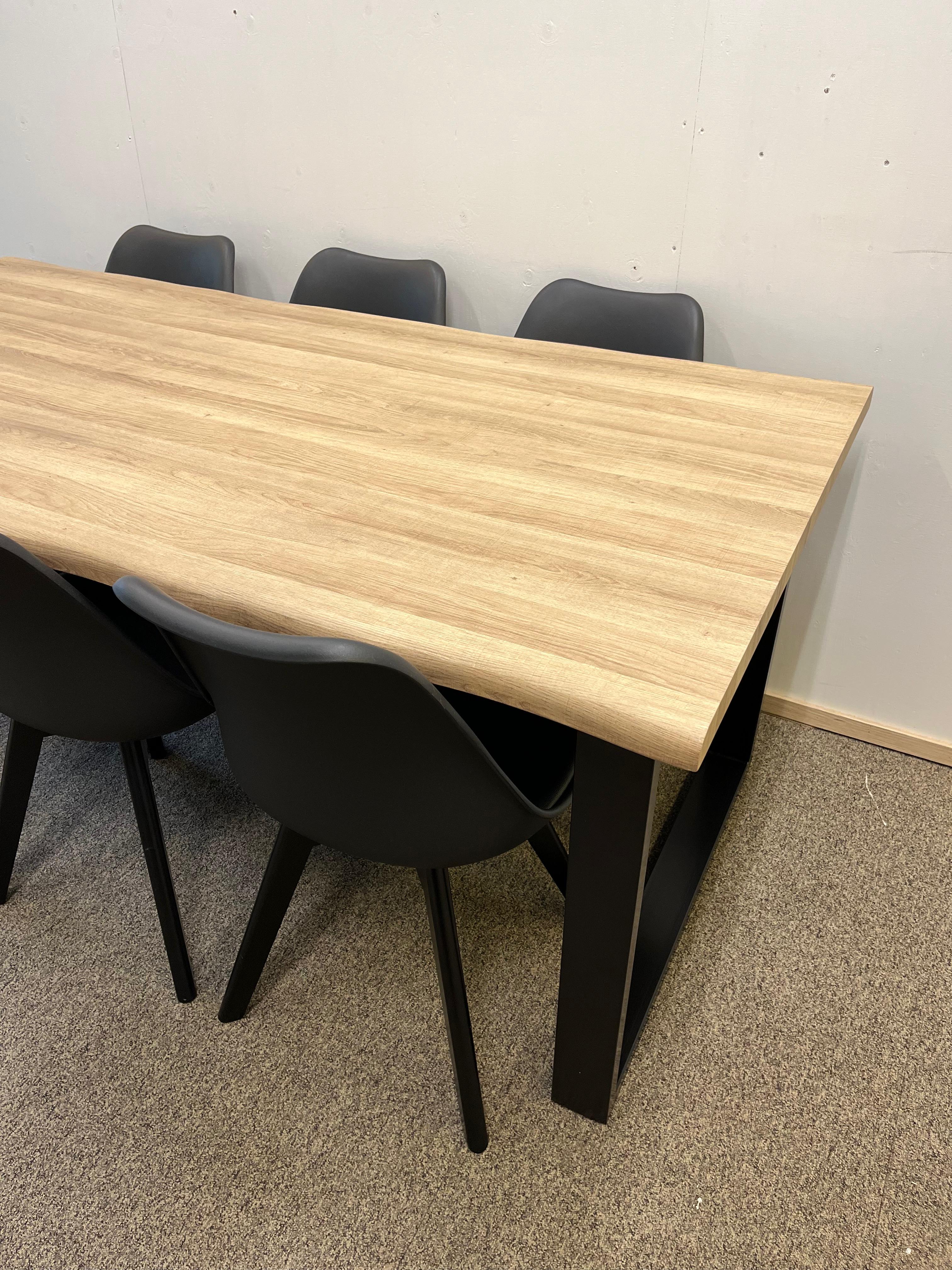ASKO SONOMA Lankkupöytä & JYSK Tuolit