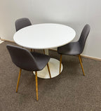 IKEA DOCKSTA Pöytä & JYSK Tuolit