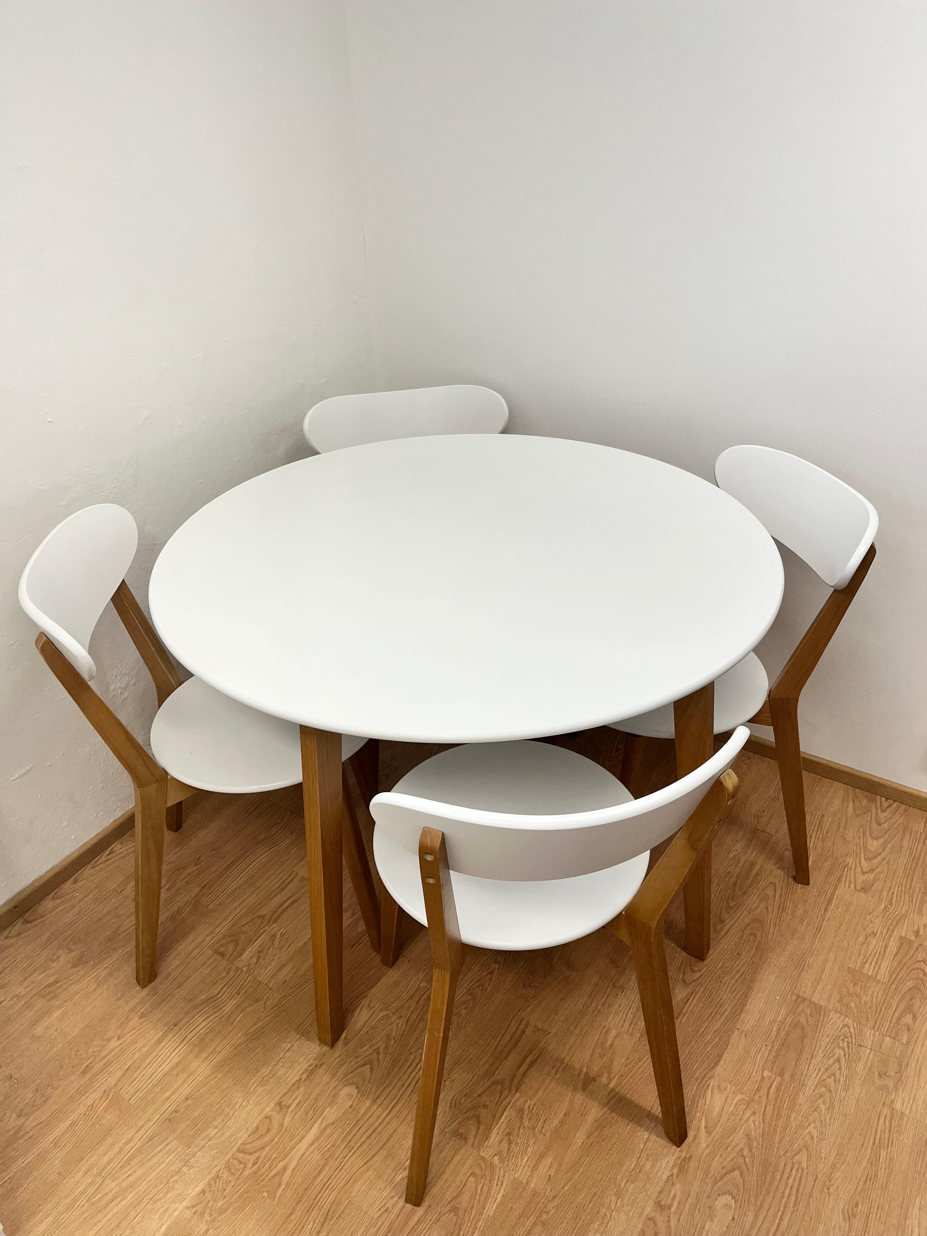 JYSK JEGIND Ruokapöytä & Ruokapöydän Tuolit