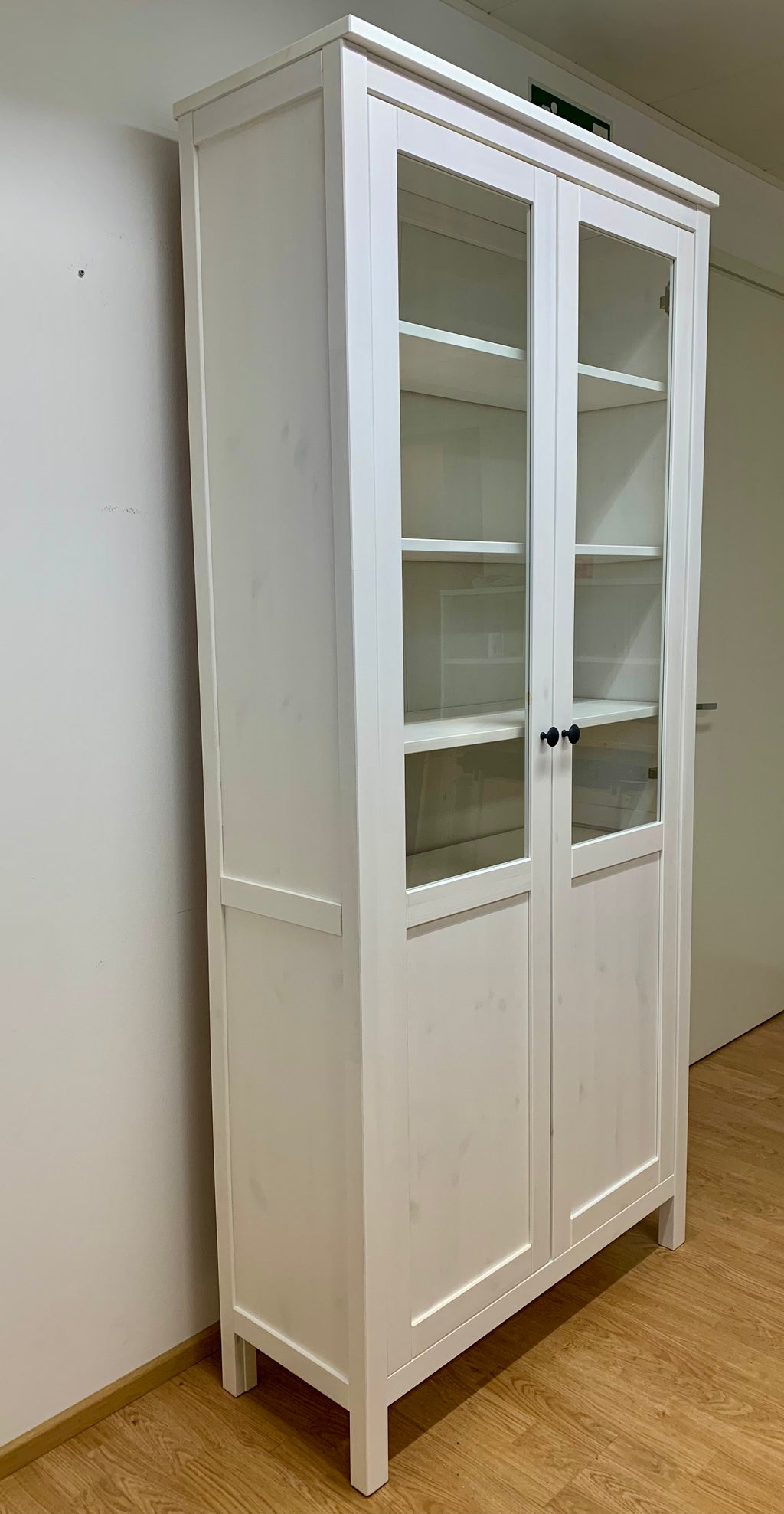 IKEA HEMNES Vitriinikaappi