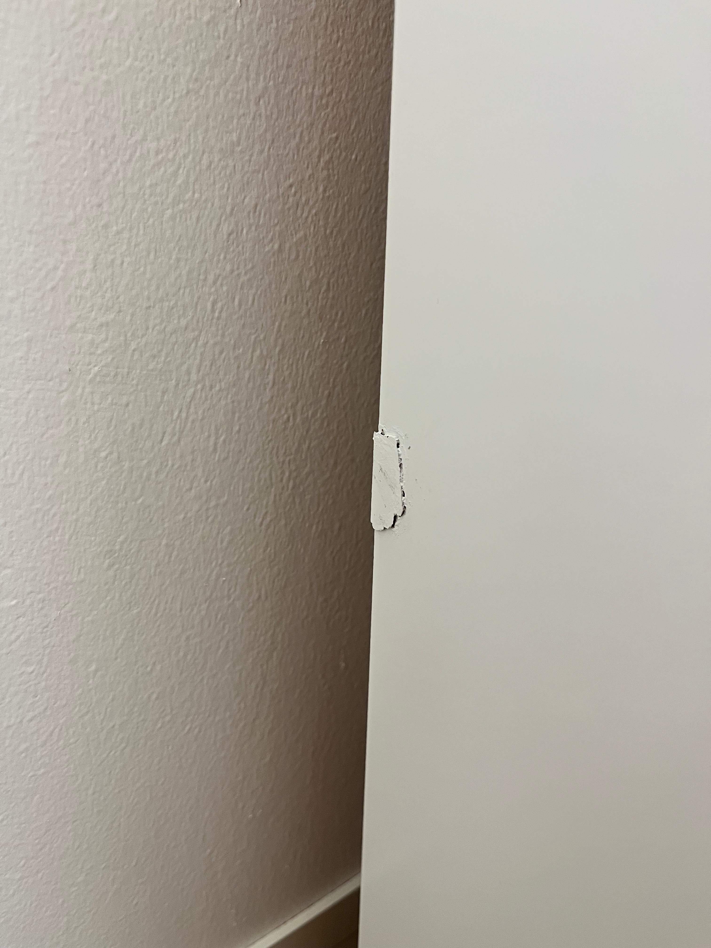 ISKU Säilytyskokonaisuus + vitriiniovet