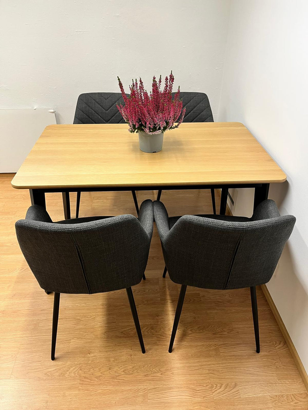 JYSK JEGIND Ruokapöytä