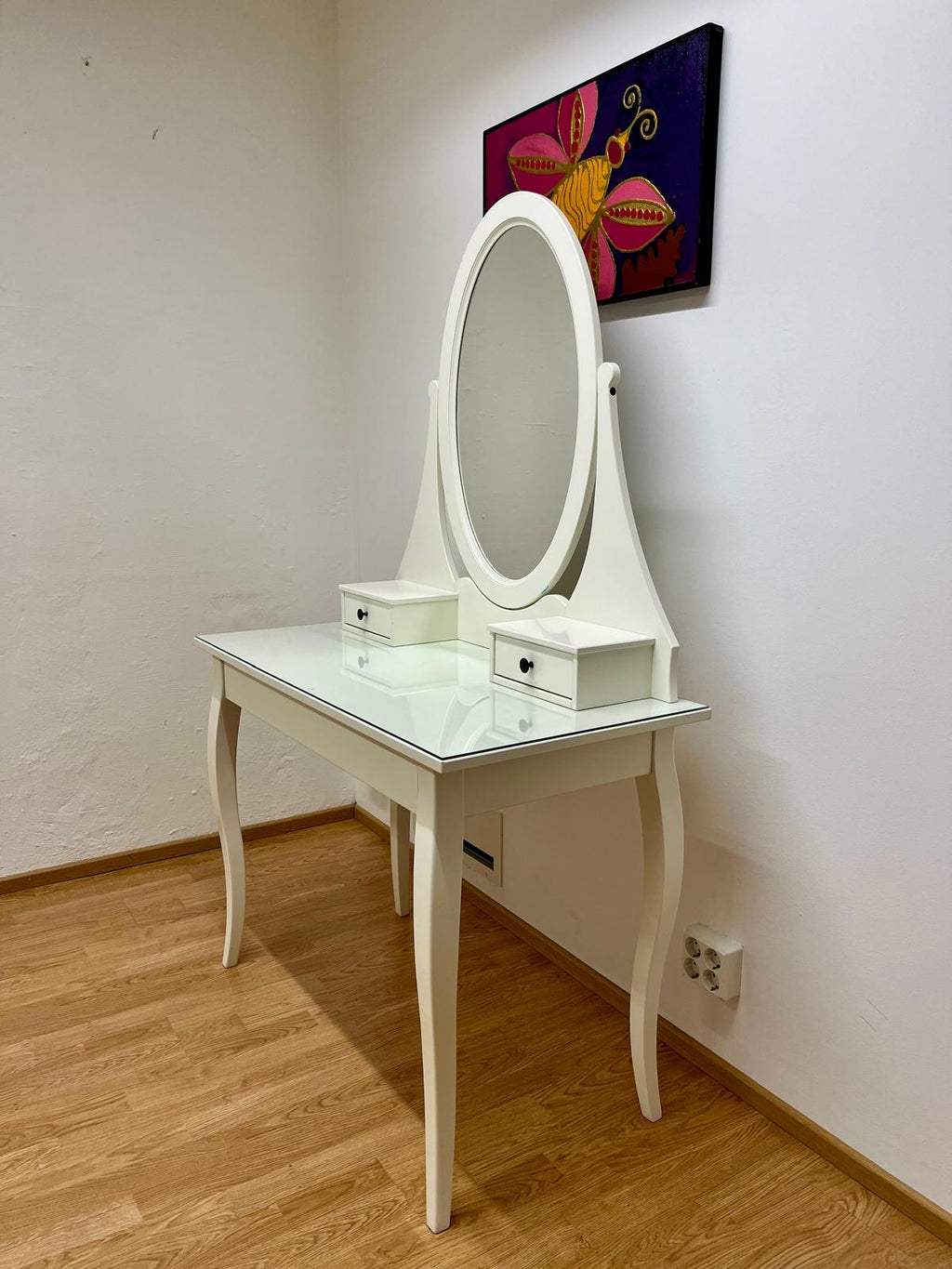 IKEA HEMNES Kampauspöytä ja peili