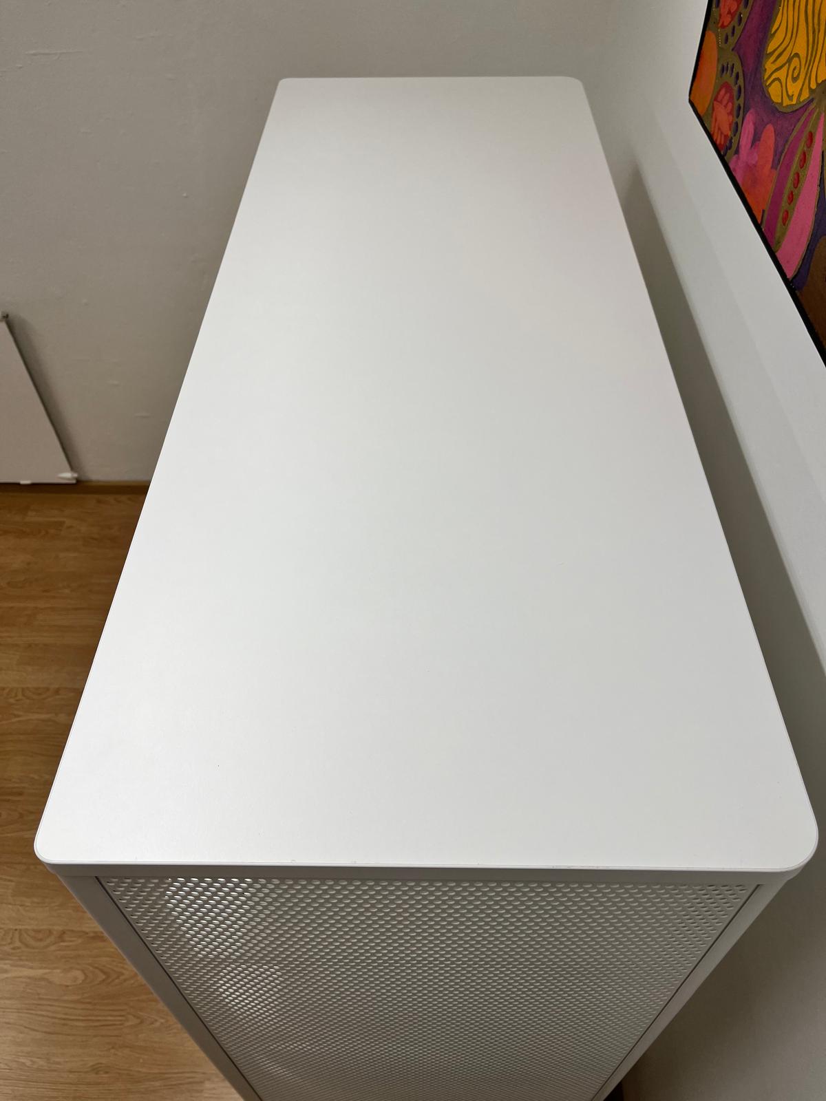 IKEA Bekant Metallihylly