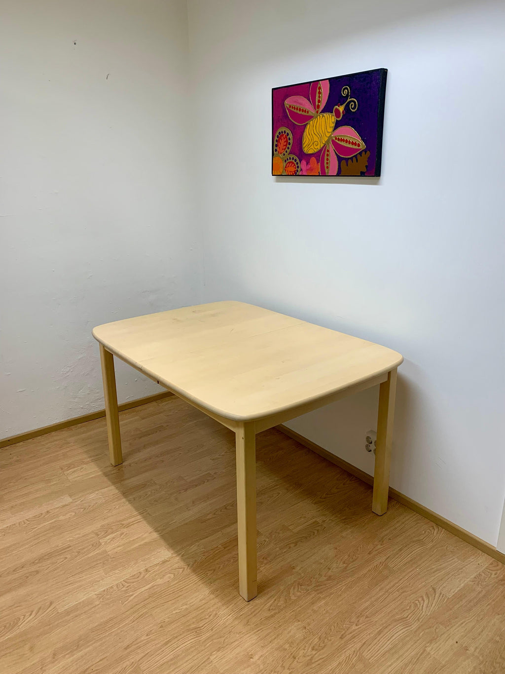 ESSE Jatkettava Ruokapöytä