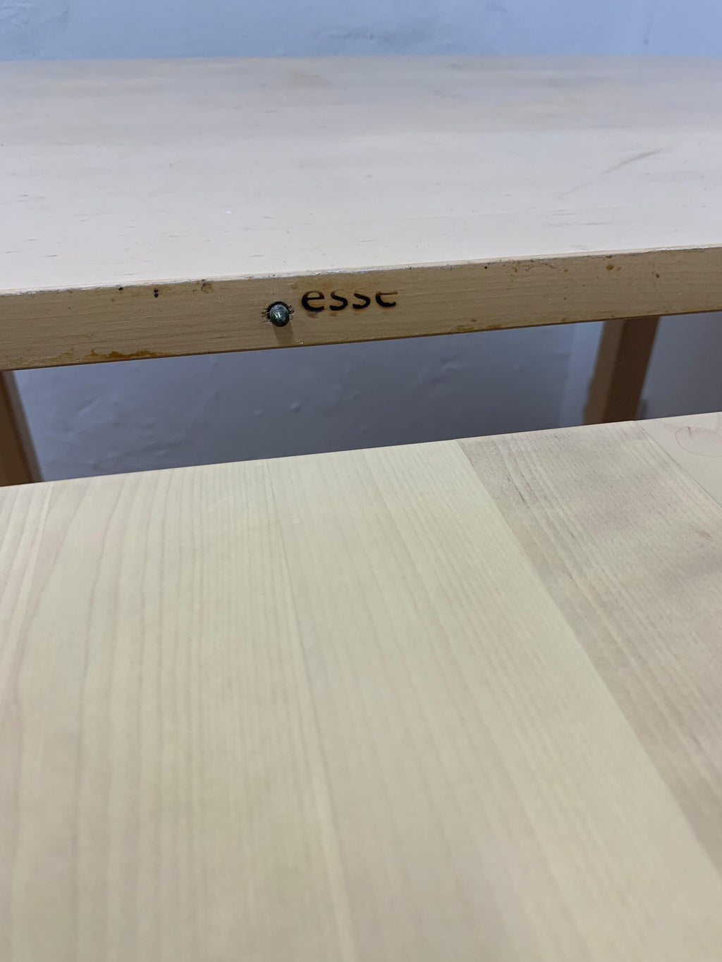 ESSE Jatkettava Ruokapöytä