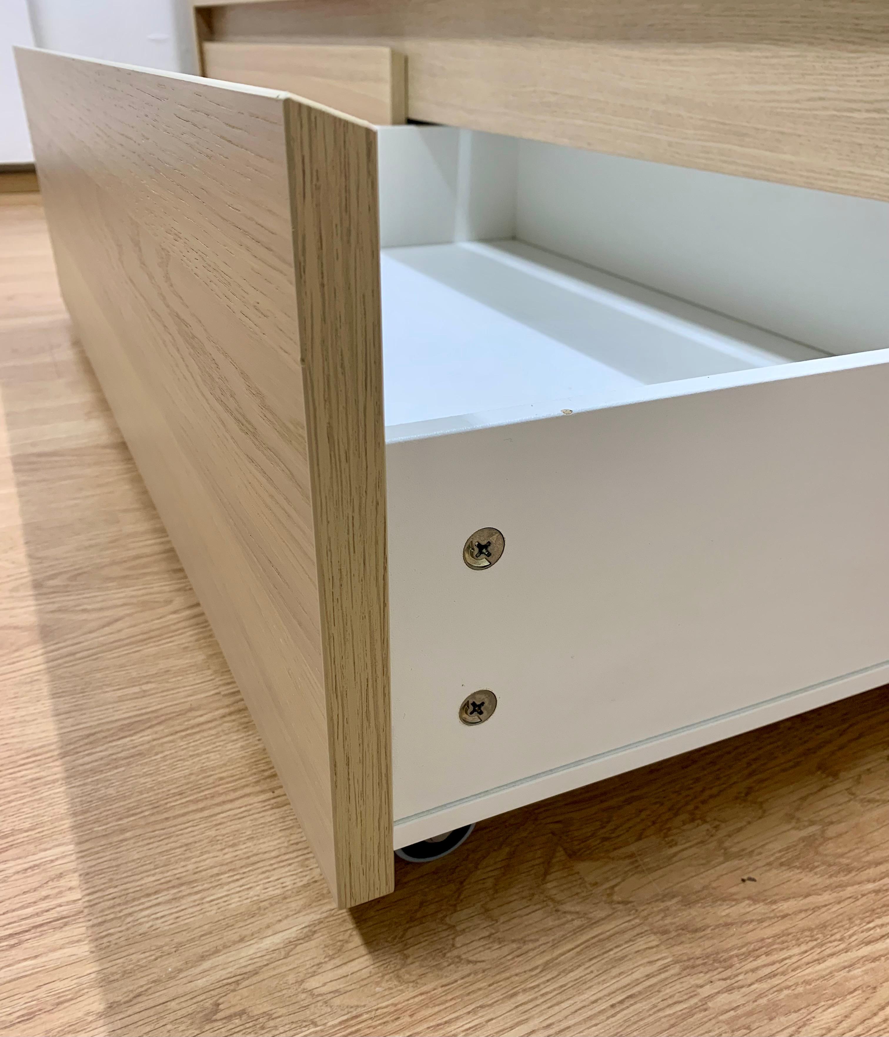 IKEA MALM Sängynrunko, jossa 2 laatik & WELLPUR GOLD F110 Vaahtomuovipatja