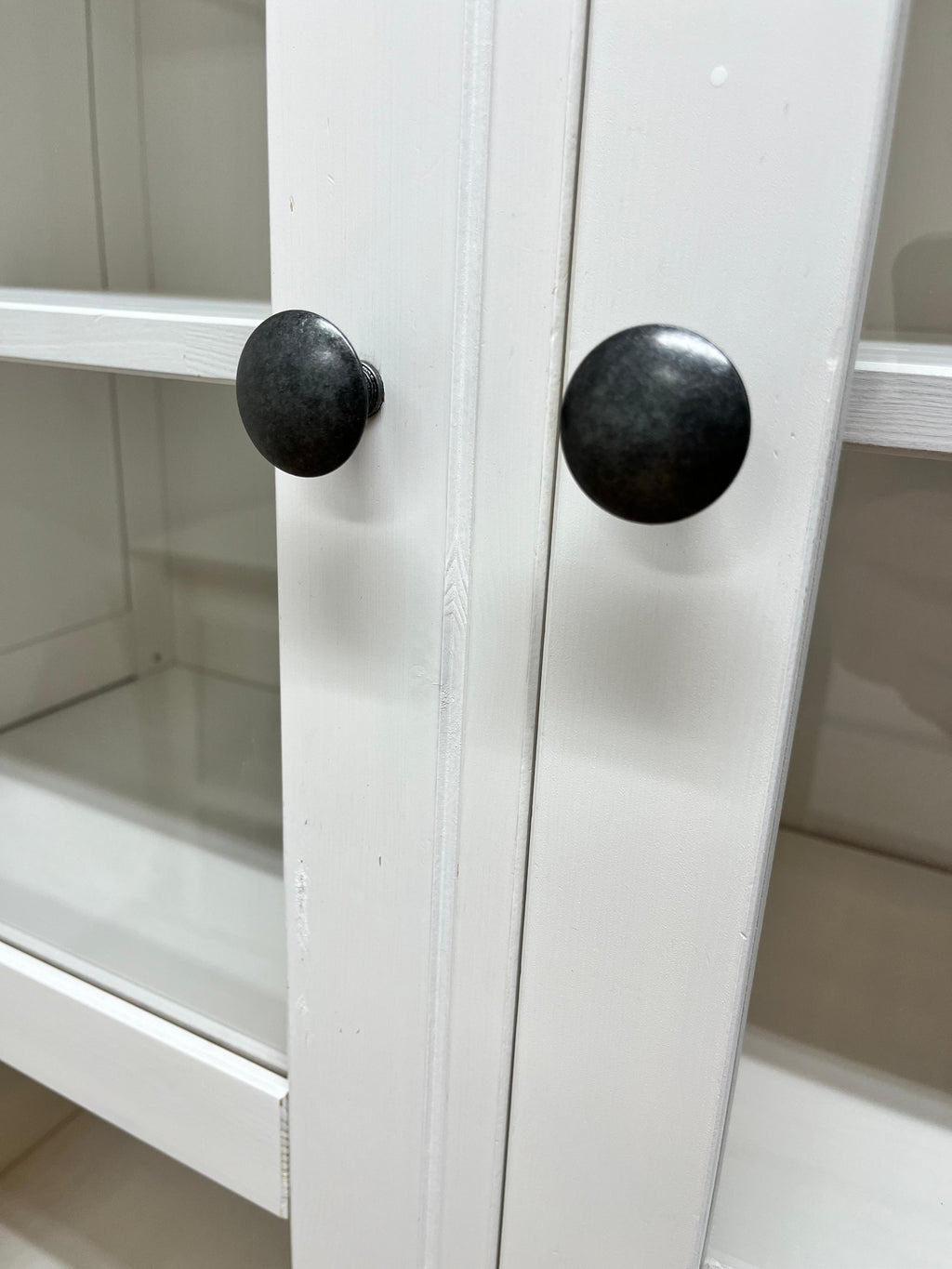 IKEA HEMNES Vitriinikaappi / Astiakaappi