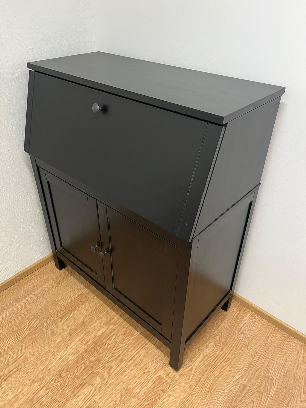 IKEA HEMNES Klaffilipasto