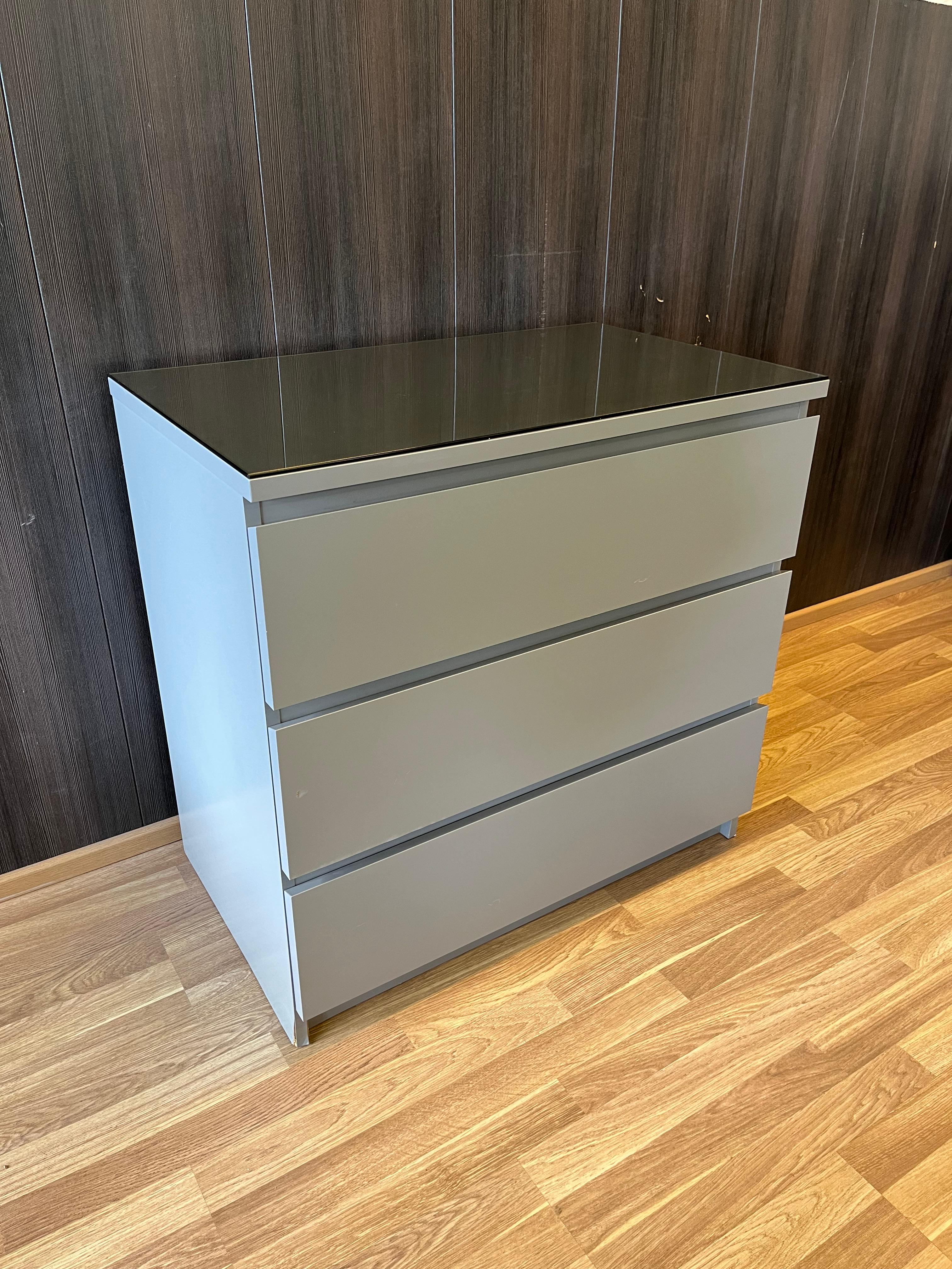 IKEA MALM Lipasto Lasileveyllä, 3 laatikkoa, harmaa