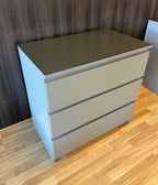 IKEA MALM Lipasto Lasileveyllä, 3 laatikkoa, harmaa