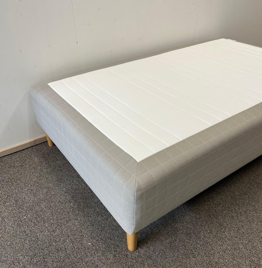 IKEA SKÅRER Runkopatja Sänky & TUSSÖY Pintapatja, 120x200 cm