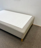 IKEA SKÅRER Runkopatja Sänky & TUSSÖY Pintapatja, 120x200 cm