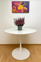 Valkoinen Pyöreä Ruokapöytä