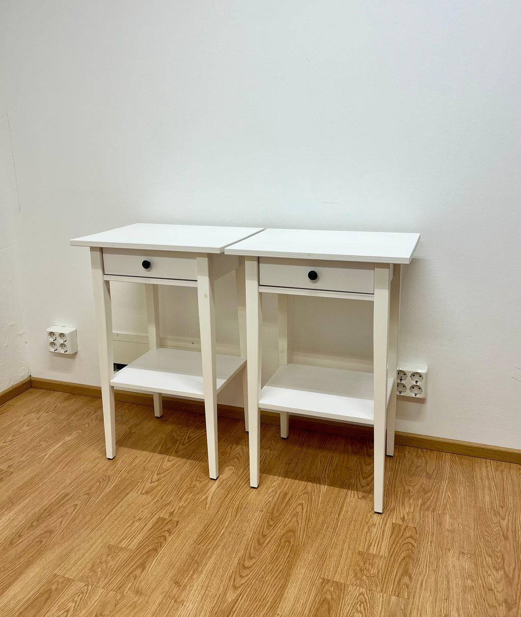 IKEA HEMNES Sivupöytä 2 kpl